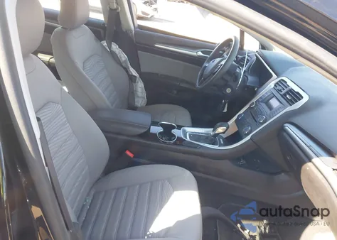 2016 Ford Fusion from USA, damaged, VIN 3FAGT0G77GR129328